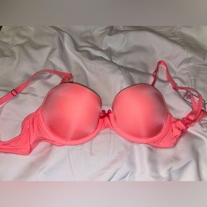 Victoria Secret Push Up Bra 32C